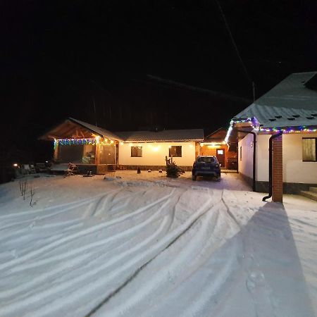 ホテル Casa Axa Paraul Carjei エクステリア 写真
