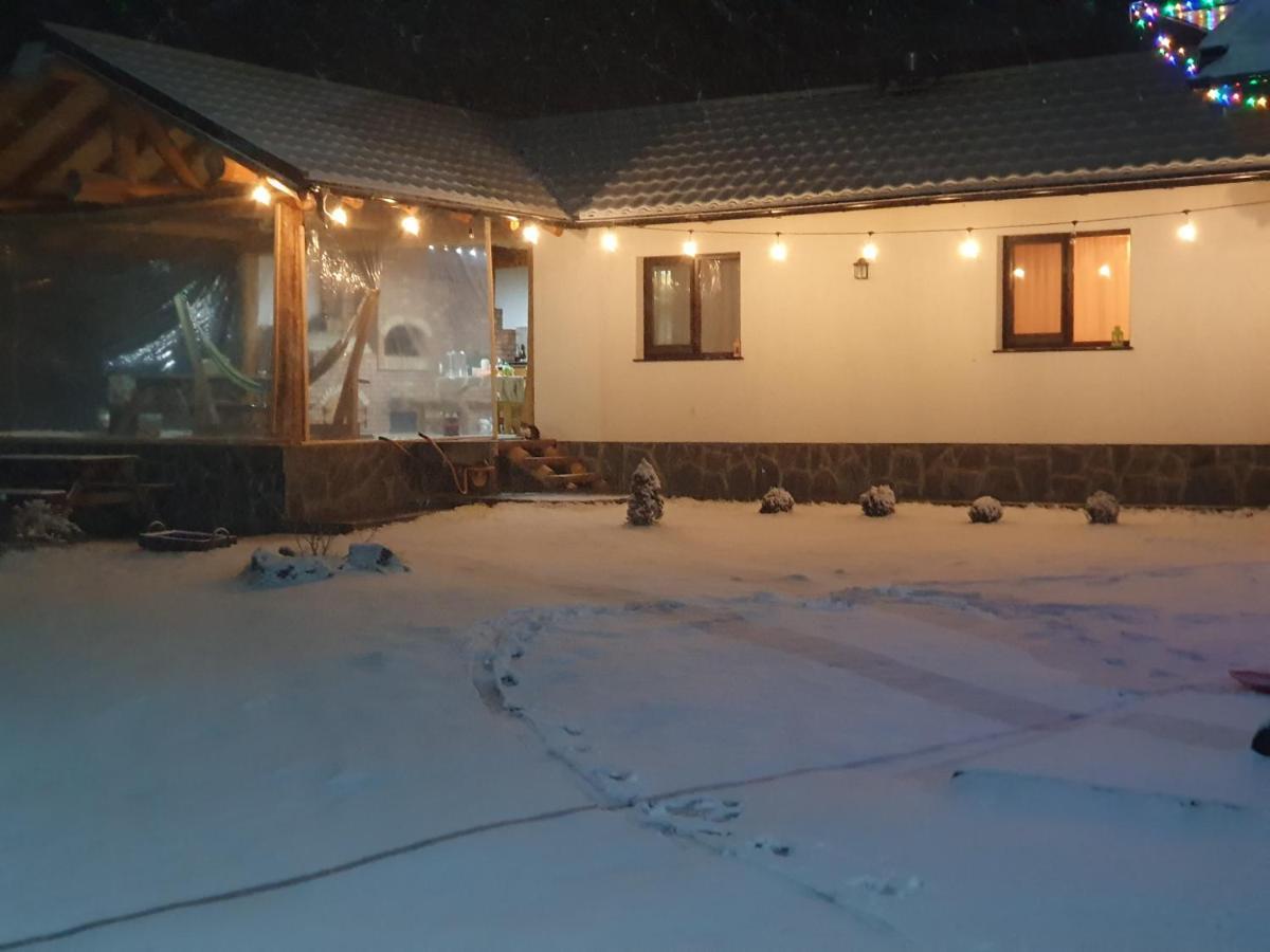 ホテル Casa Axa Paraul Carjei エクステリア 写真